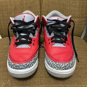 Jordan 3 Retro SE Unite